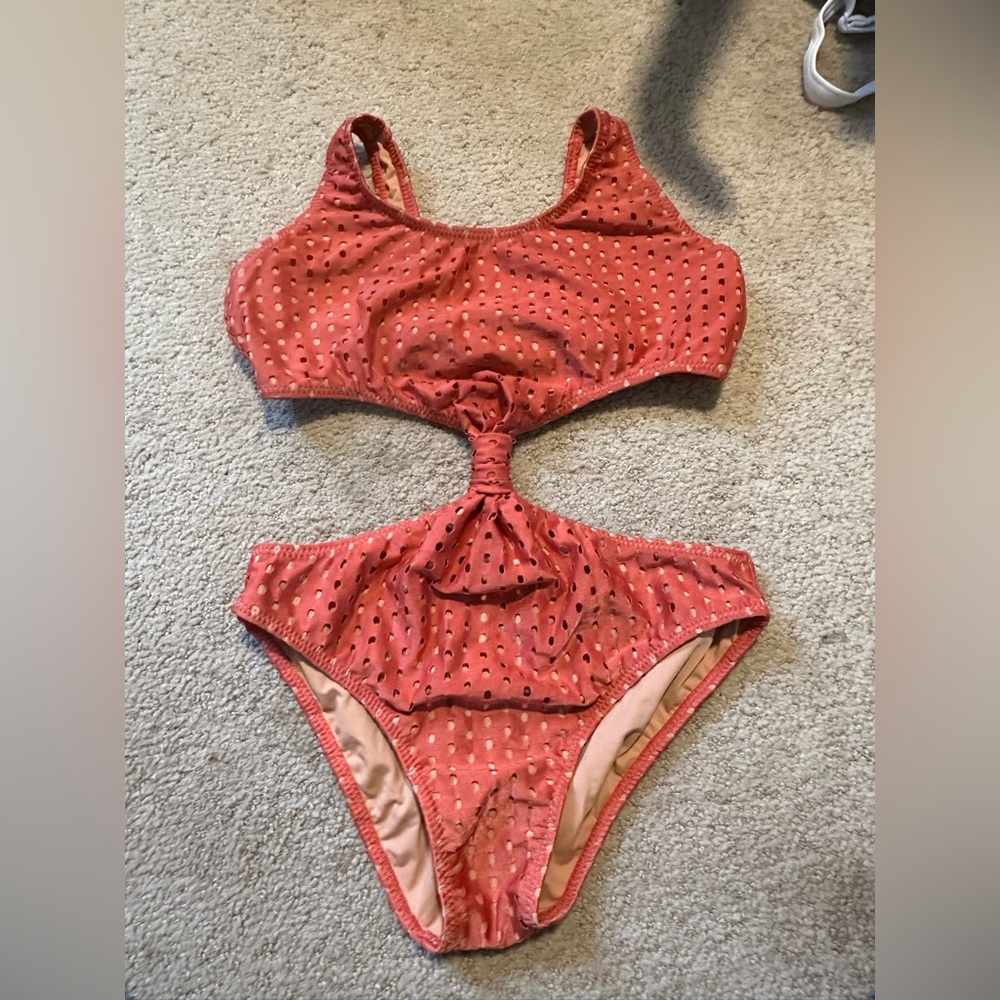 Sabz one piece cutout swimsuit - Picture 2 of 5